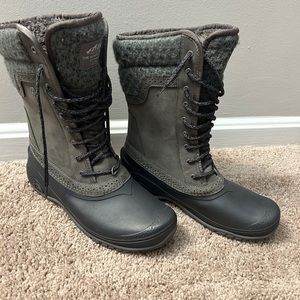 Women’s North Face Boots
